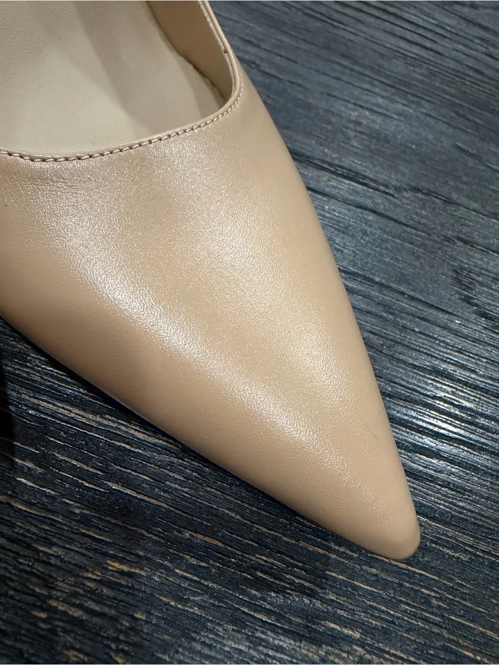 Stuart Weitzman Stuart Power 7.5 Leather Pumps